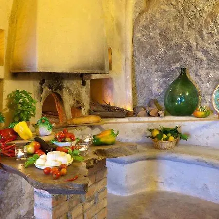 Sleeps 11 Air Con Wifi Vila Positano