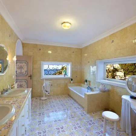Sleeps 11 Air Con Wifi * Positano
