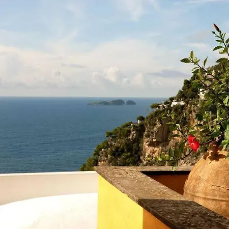 Sleeps 11 Air Con Wifi Vila Positano