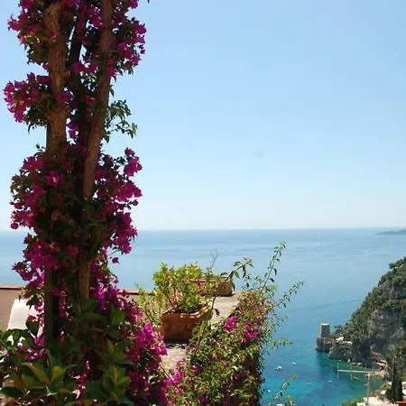 Sleeps 11 Air Con Wifi Vila