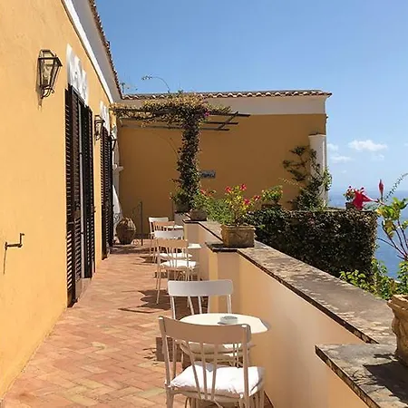 Sleeps 11 Air Con Wifi Positano